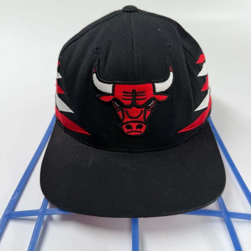 Mitchell & Ness Chicago Bulls Diamond Cut Snapback Hat